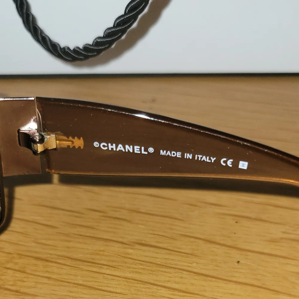 CHANEL Sunglasses with Case, Box, and Shopping Bag - Picture 6 of 9